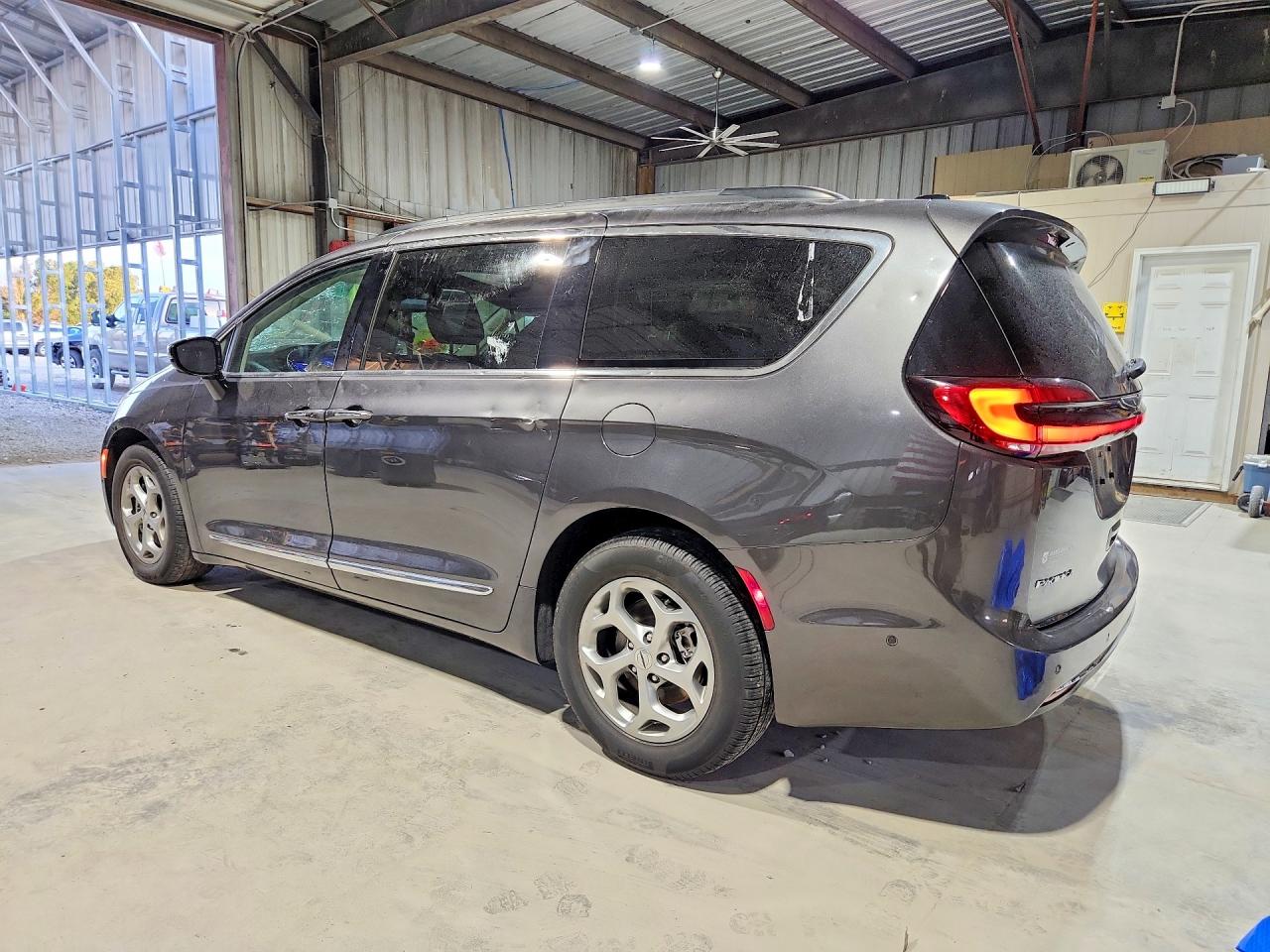 2023 CHRYSLER PACIFICA LIMITED — снимка 2