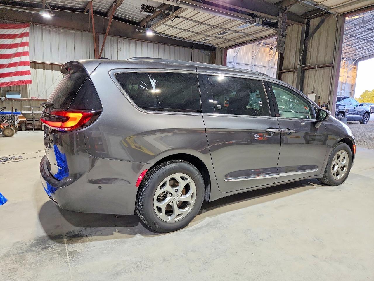 2023 CHRYSLER PACIFICA LIMITED — снимка 3