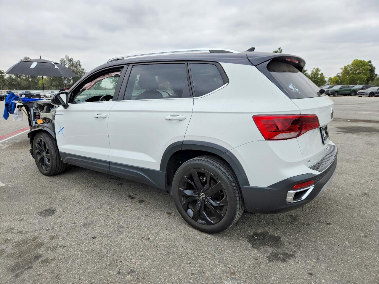 2024 VOLKSWAGEN TAOS SE — снимка 2