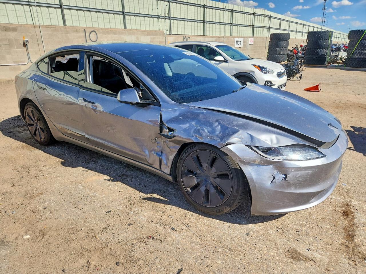 2025 TESLA MODEL 3 — снимка 4