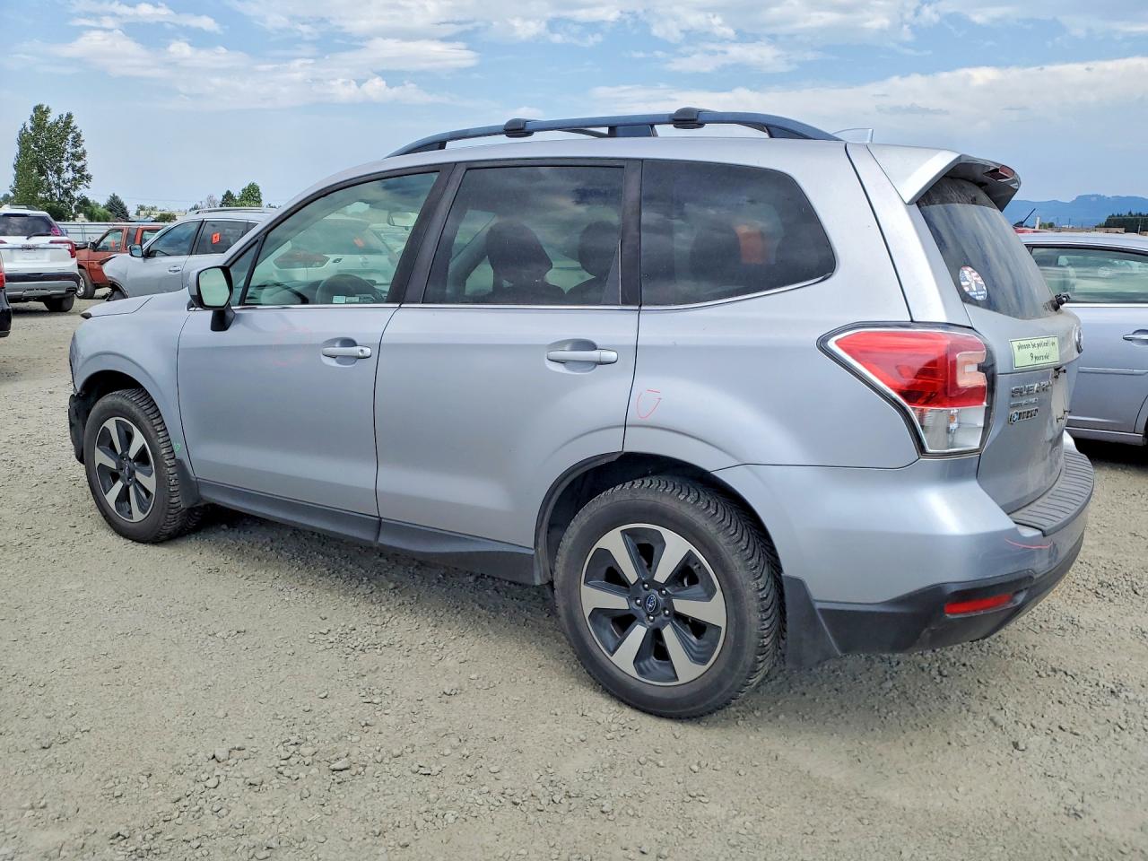 2017 SUBARU FORESTER 2.5I LIMITED — снимка 2