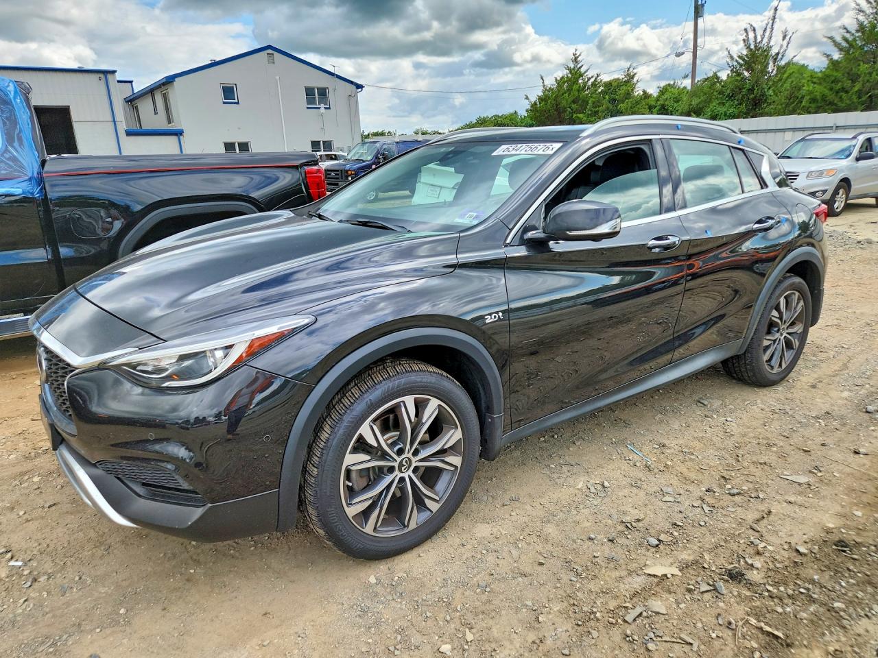 2019 INFINITI QX30 LUXE