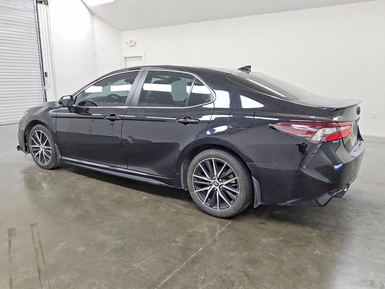 2023 TOYOTA CAMRY SE — снимка 2