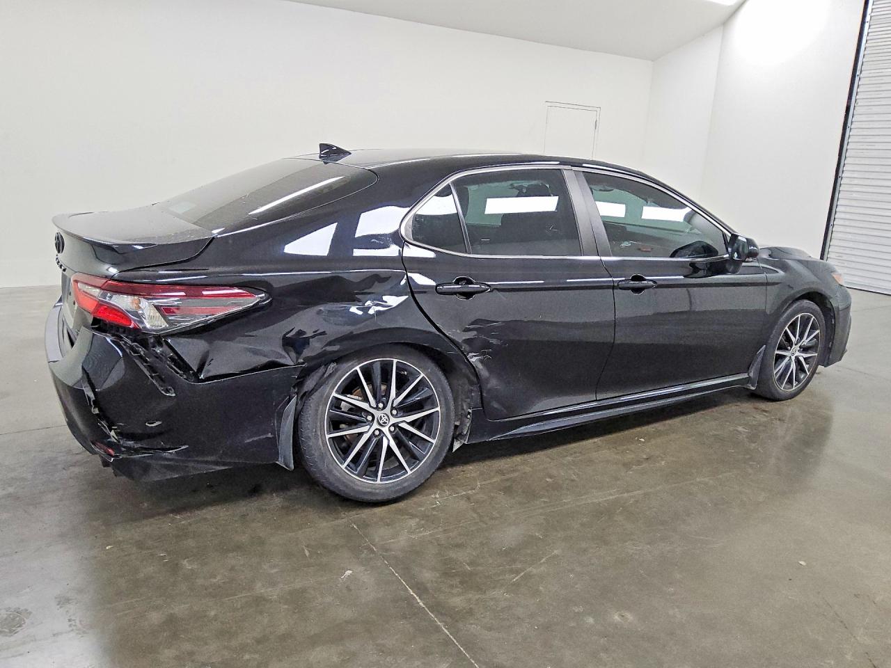2023 TOYOTA CAMRY SE — снимка 3