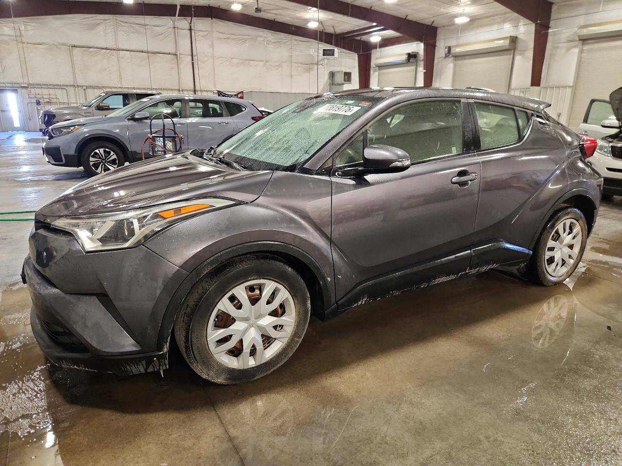 2019 TOYOTA C-HR LE