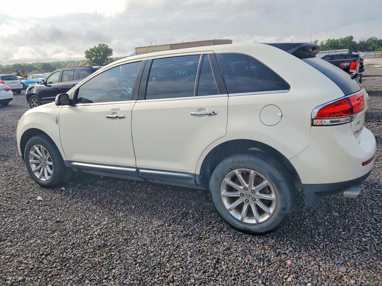2013 LINCOLN MKX — снимка 2
