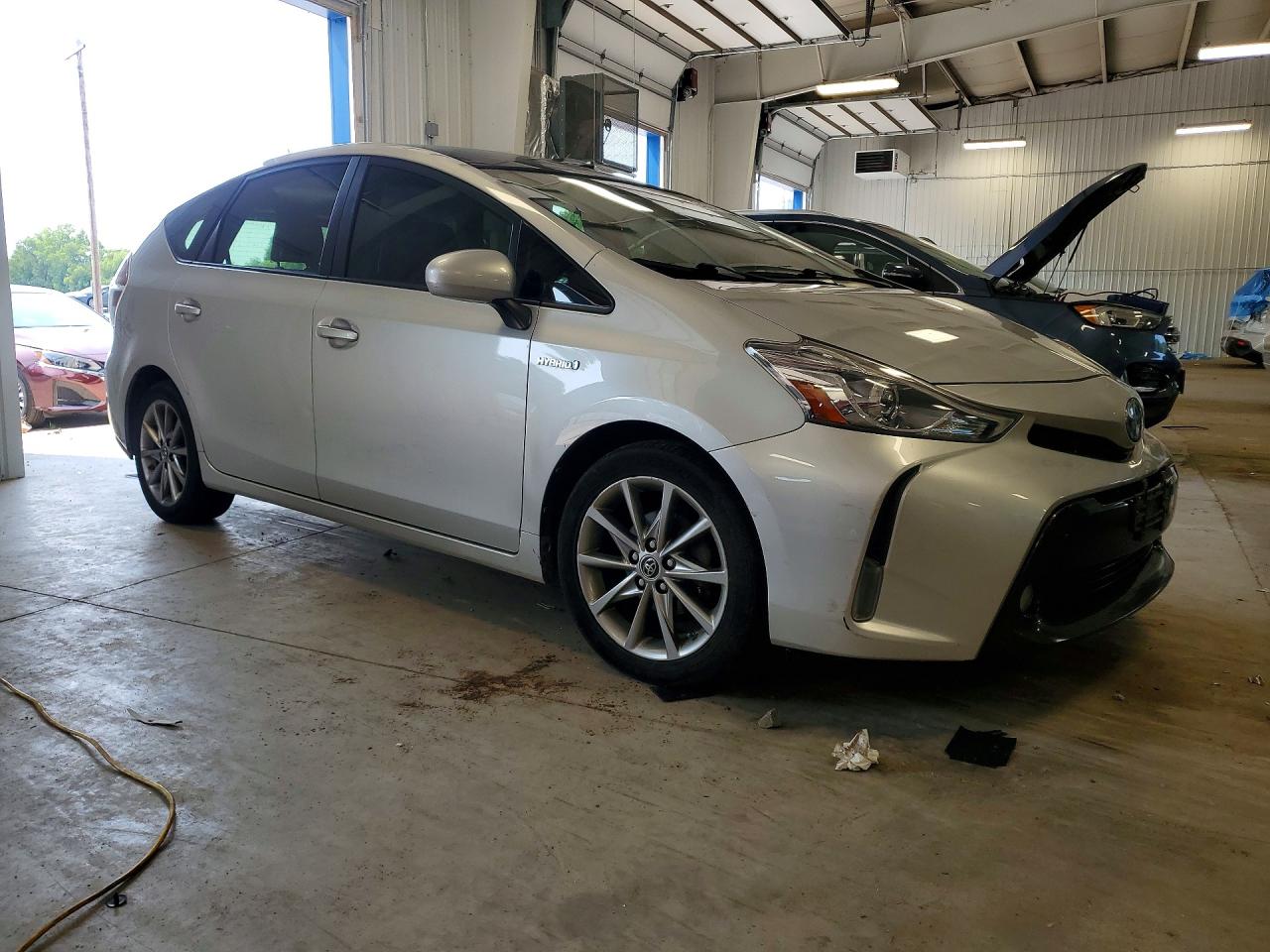 2015 TOYOTA PRIUS V FIVE — снимка 4