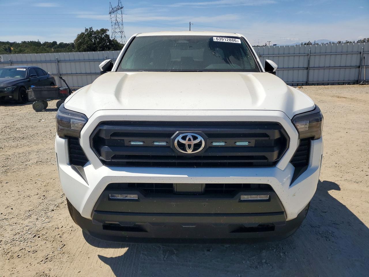 2025 TOYOTA TACOMA SR5 — снимка 5
