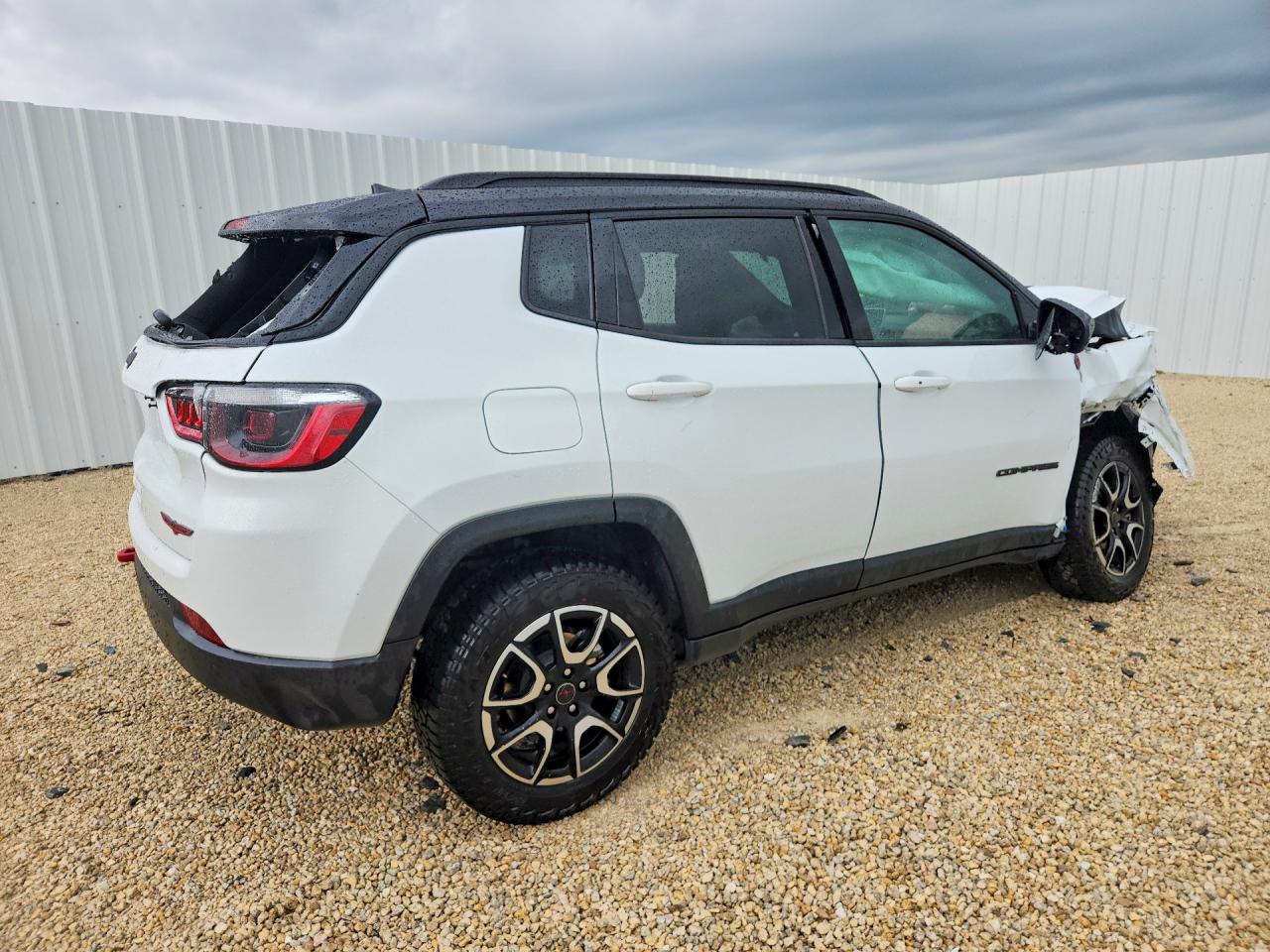 2025 JEEP COMPASS TRAILHAWK — снимка 3