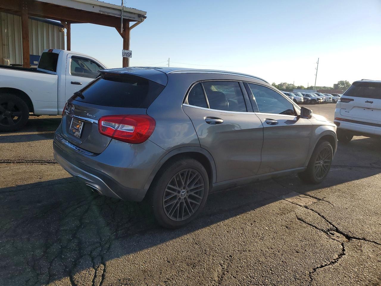 2015 MERCEDES-BENZ GLA 250 4MATIC — снимка 3