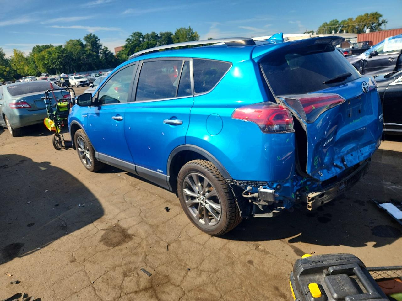 2018 TOYOTA RAV4 HV LIMITED — снимка 2