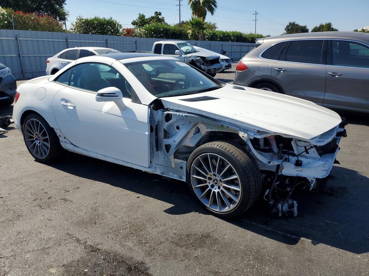 2020 MERCEDES-BENZ SLC 300 — снимка 4