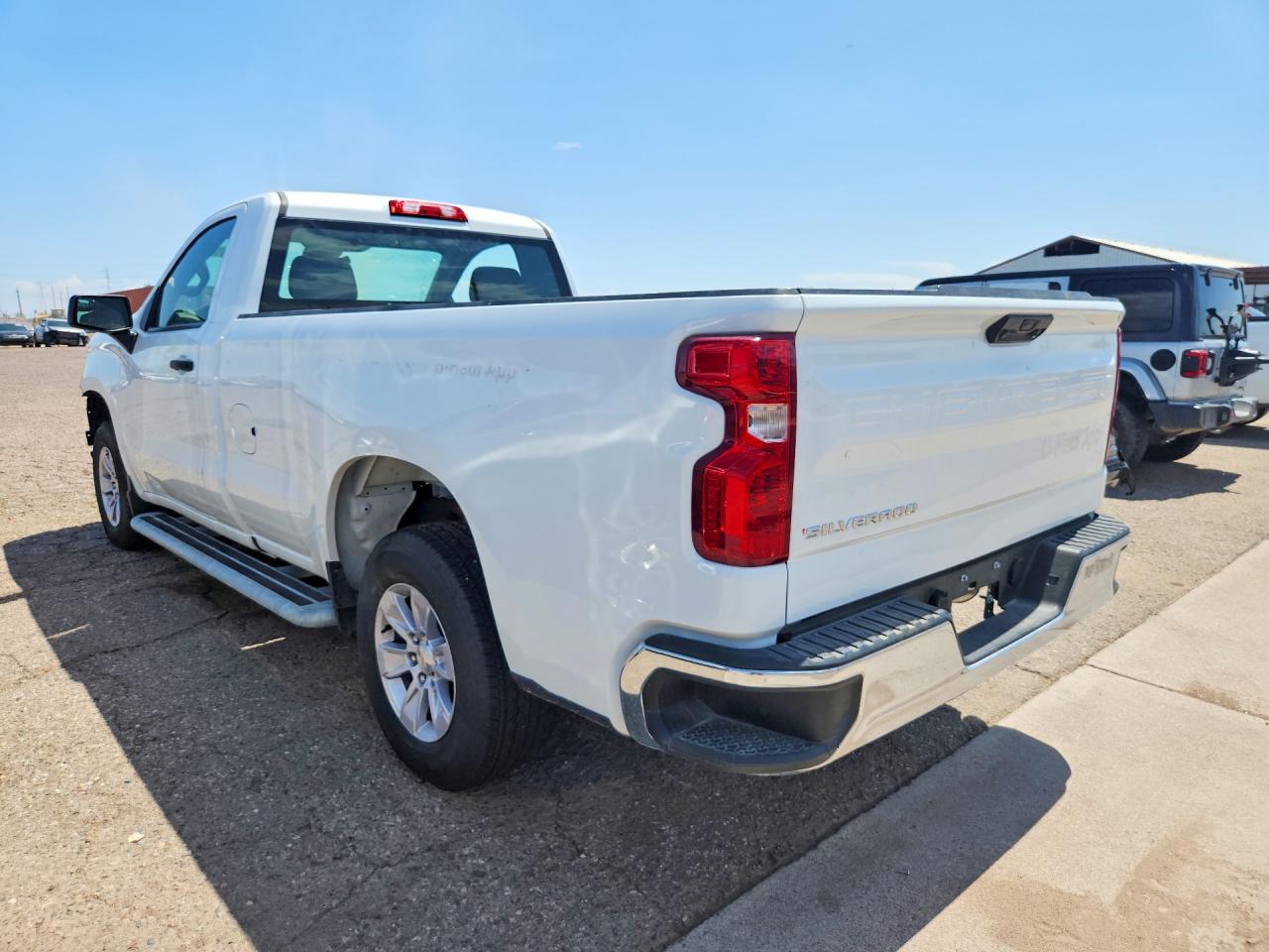 2025 CHEVROLET SILVERADO C1500 — снимка 2