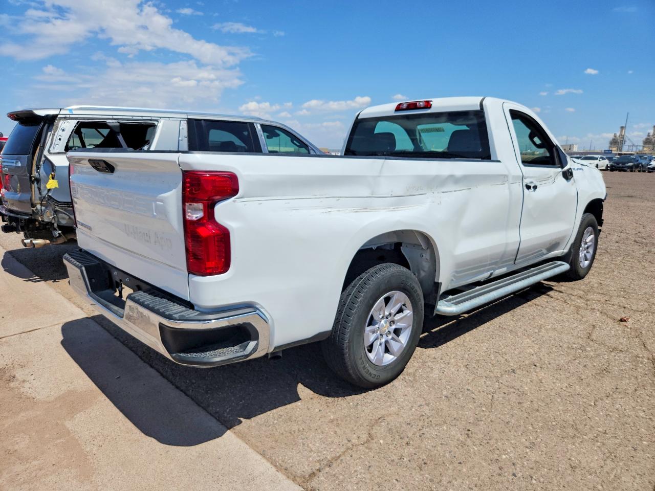 2025 CHEVROLET SILVERADO C1500 — снимка 3