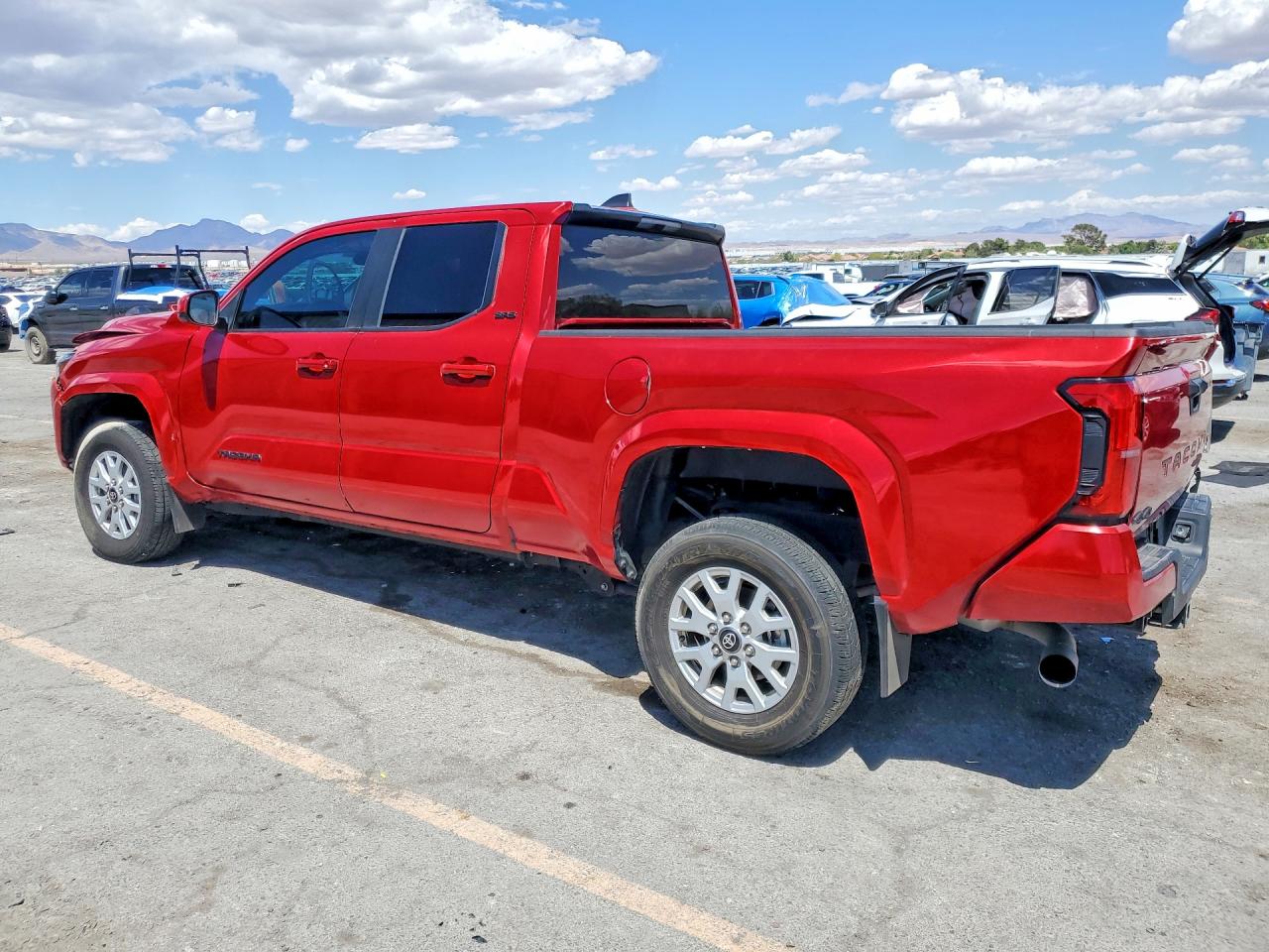 2024 TOYOTA TACOMA SR5 — снимка 2