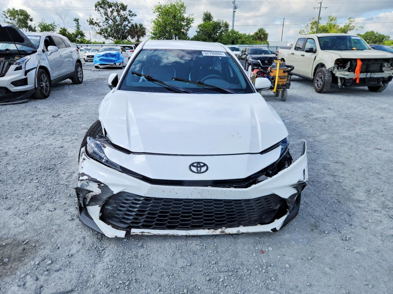 2025 TOYOTA CAMRY SE — снимка 5