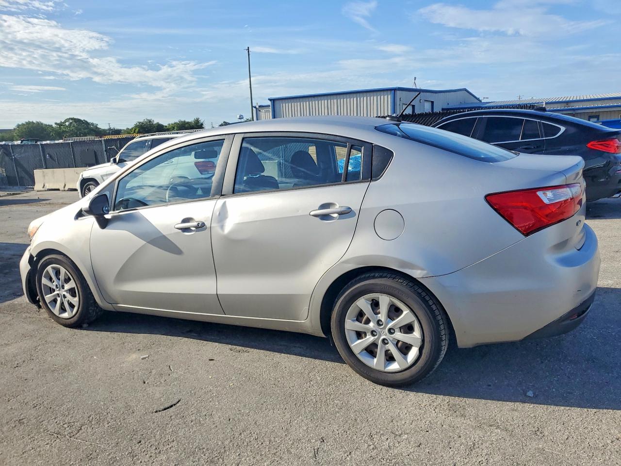 2015 KIA RIO LX — снимка 2