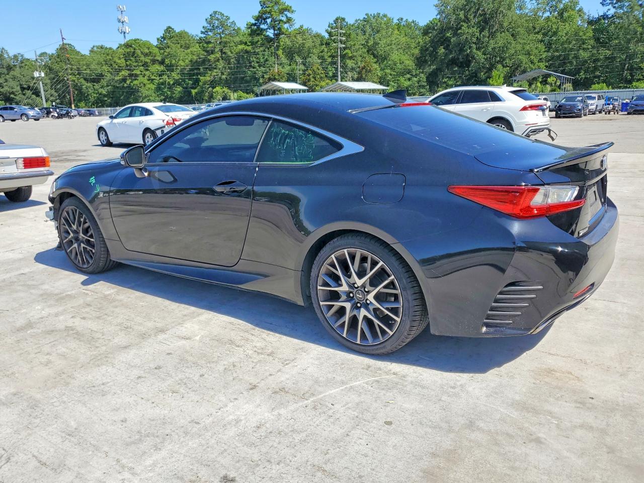 2017 LEXUS RC 200T — снимка 2