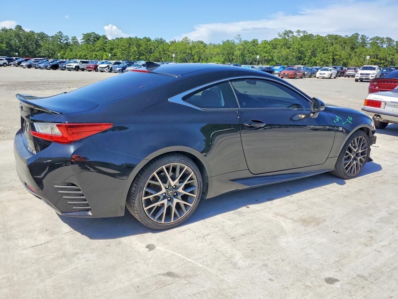 2017 LEXUS RC 200T — снимка 3