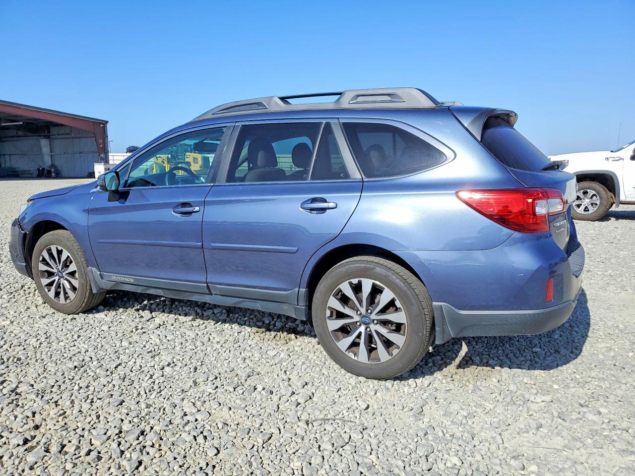 2015 SUBARU OUTBACK 2.5I LIMITED — снимка 2