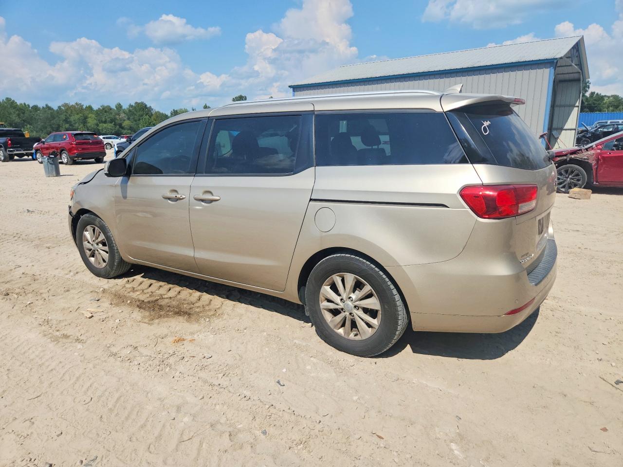 2017 KIA SEDONA LX — снимка 2