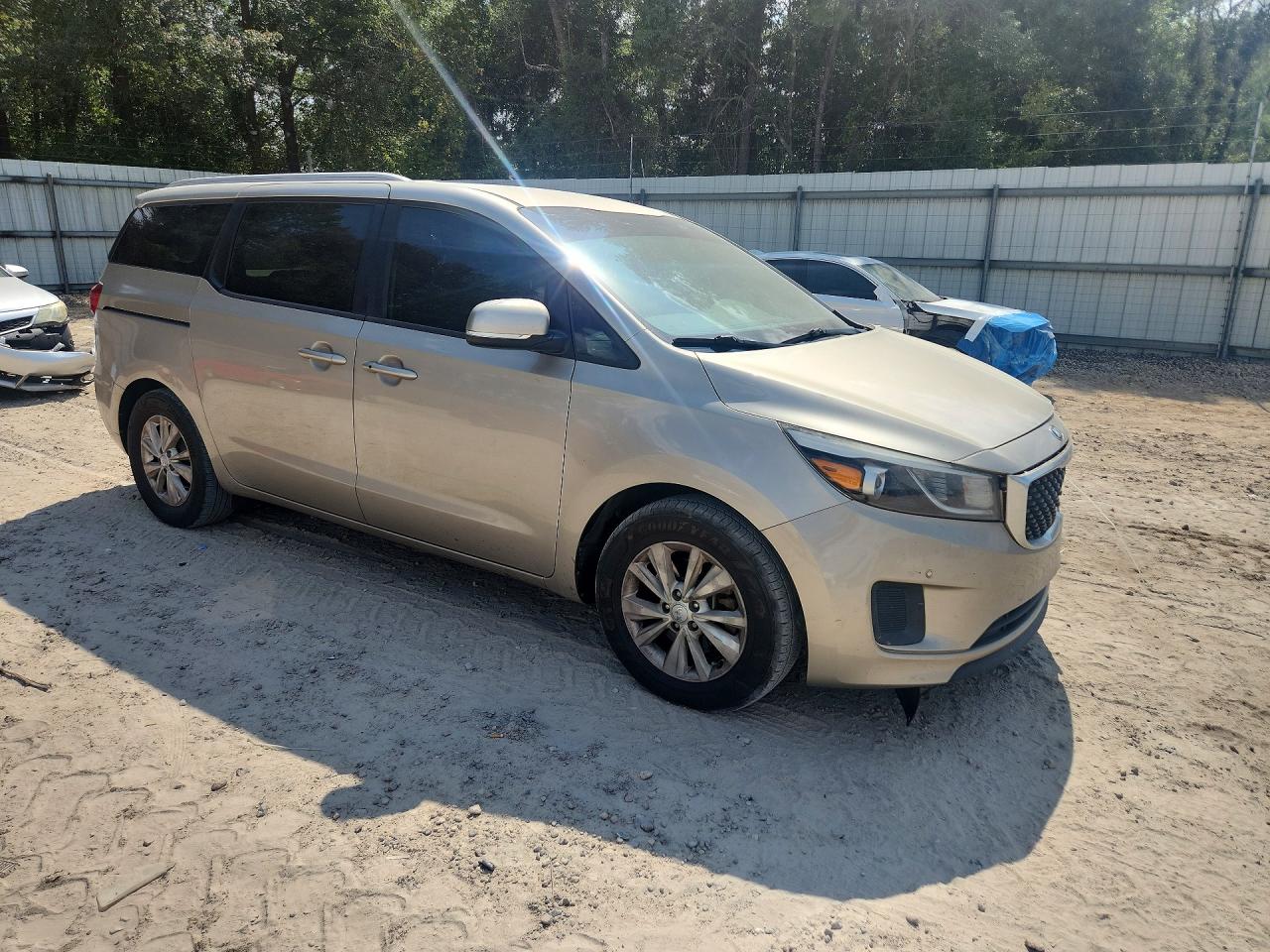 2017 KIA SEDONA LX — снимка 4