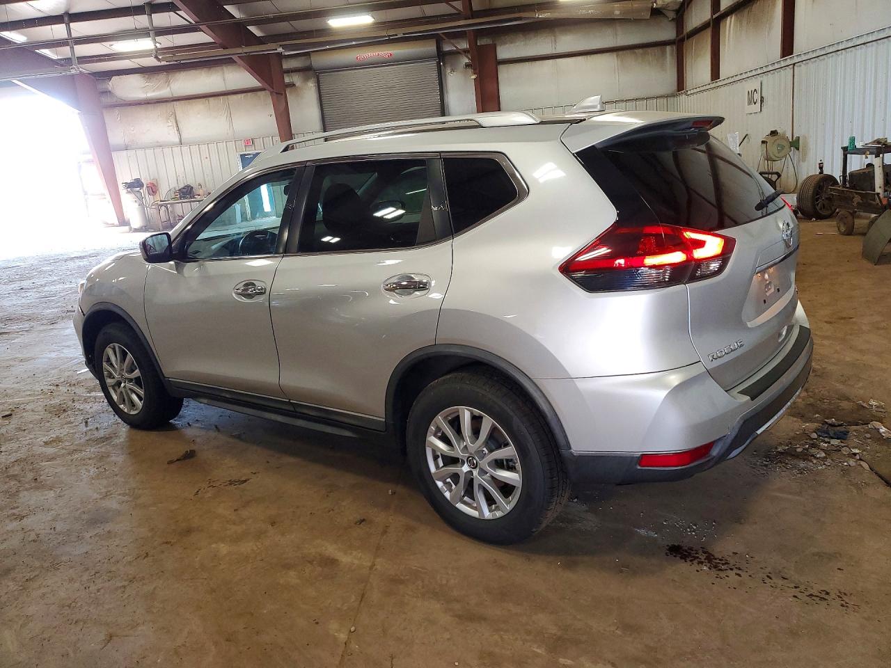 2018 NISSAN ROGUE SV — снимка 2