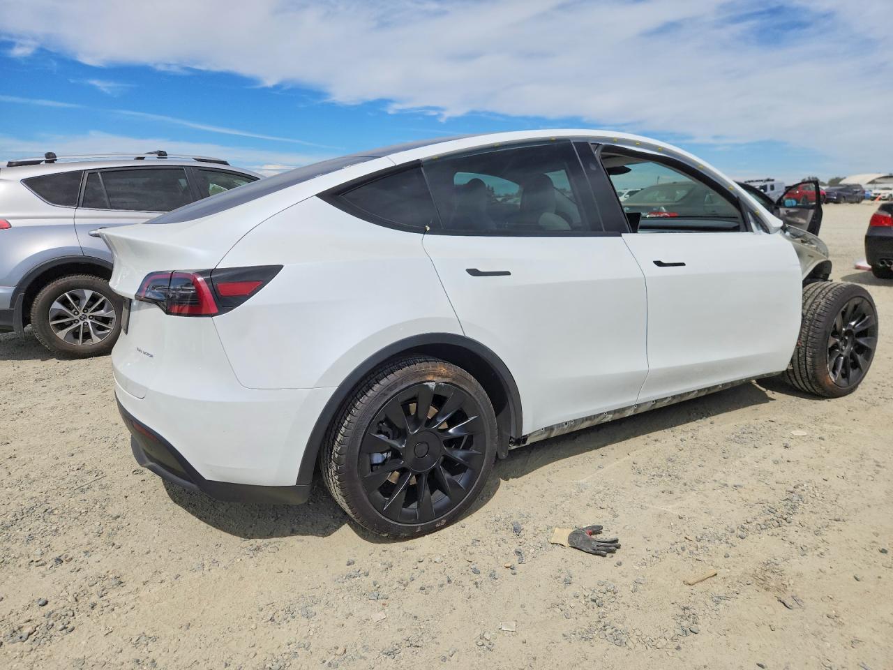 2023 TESLA MODEL Y — снимка 3