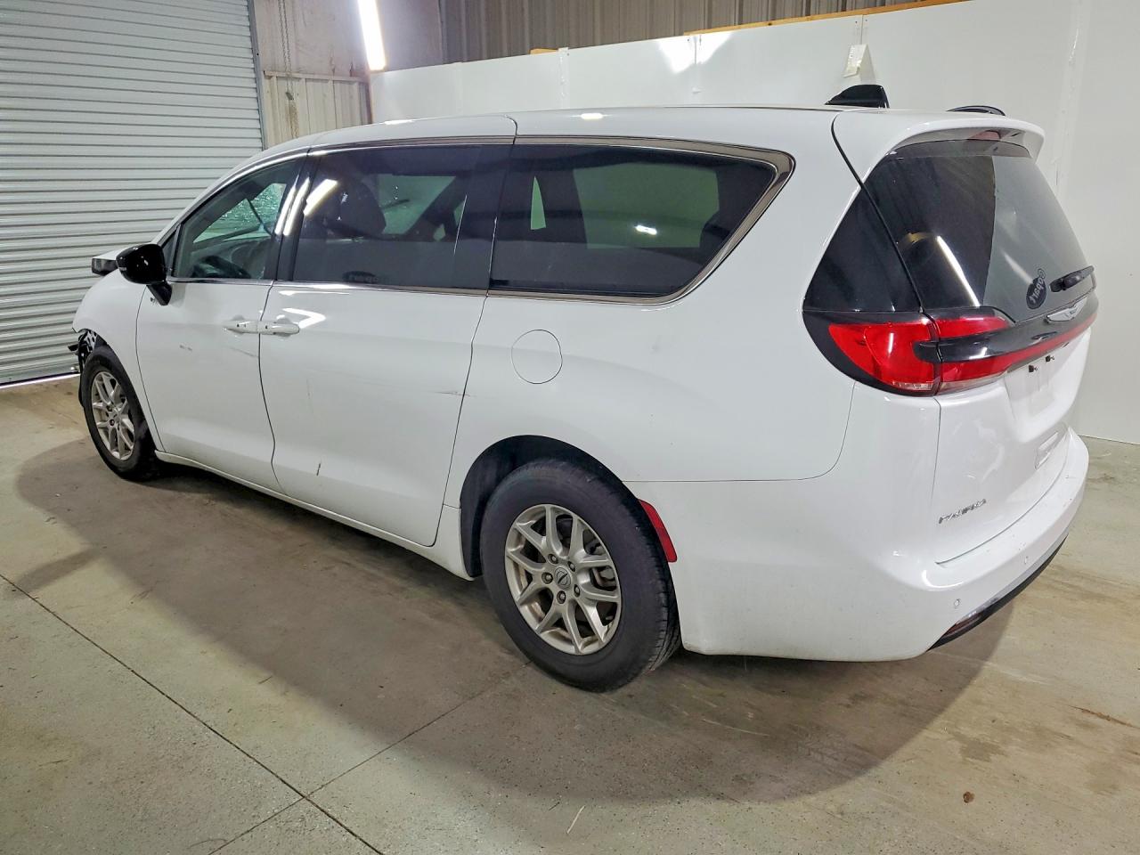 2025 CHRYSLER PACIFICA SELECT — снимка 2