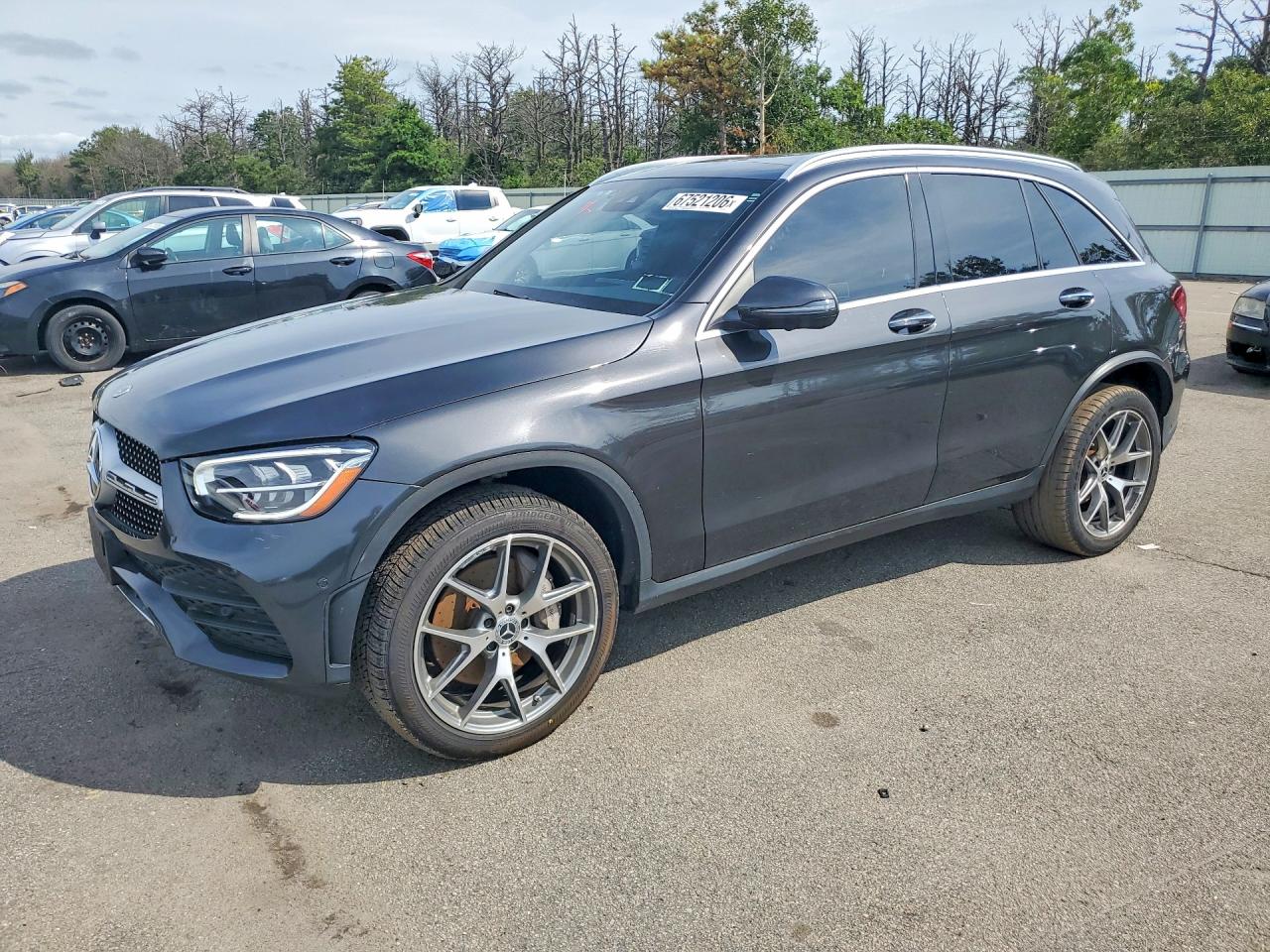 2022 MERCEDES-BENZ GLC