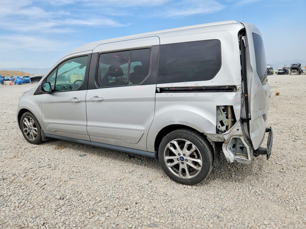 2017 FORD TRANSIT CONNECT XLT — снимка 2