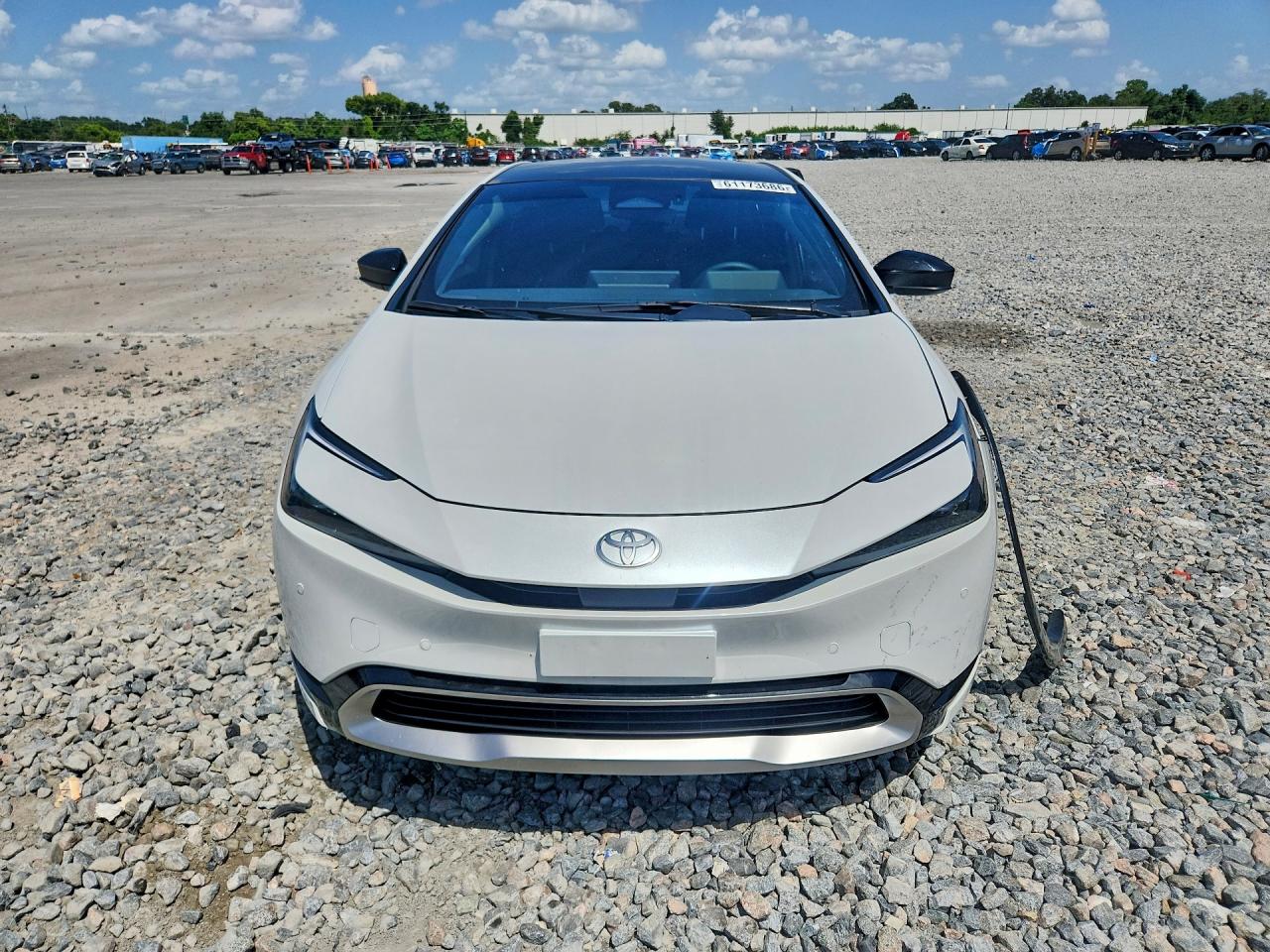 2026 TOYOTA PRIUS PLUG-IN HYBRID XSE — снимка 5