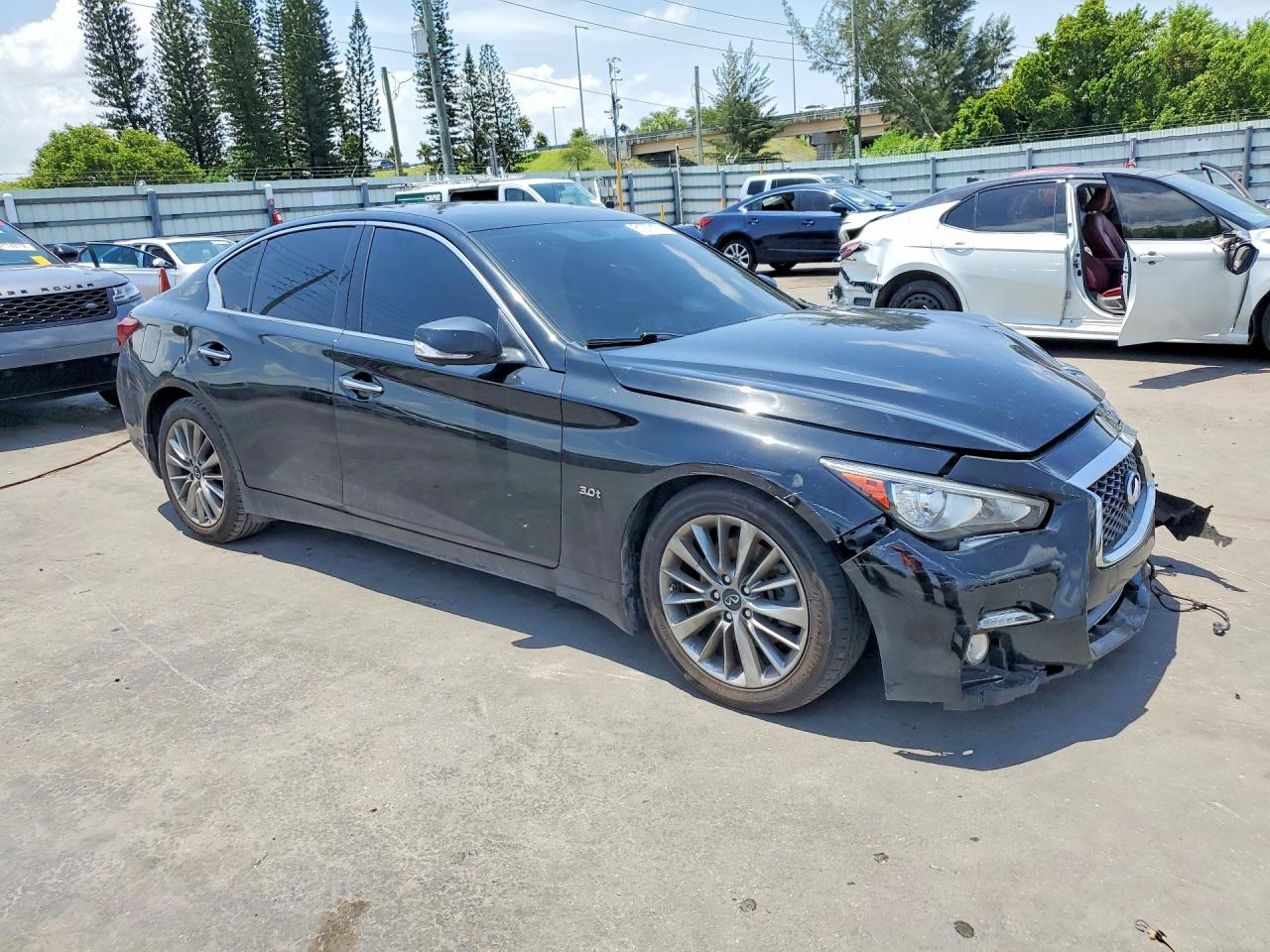2019 INFINITI Q50 3.0T LUXE — снимка 4