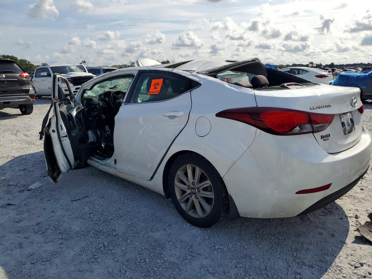 2015 HYUNDAI ELANTRA SE — снимка 2