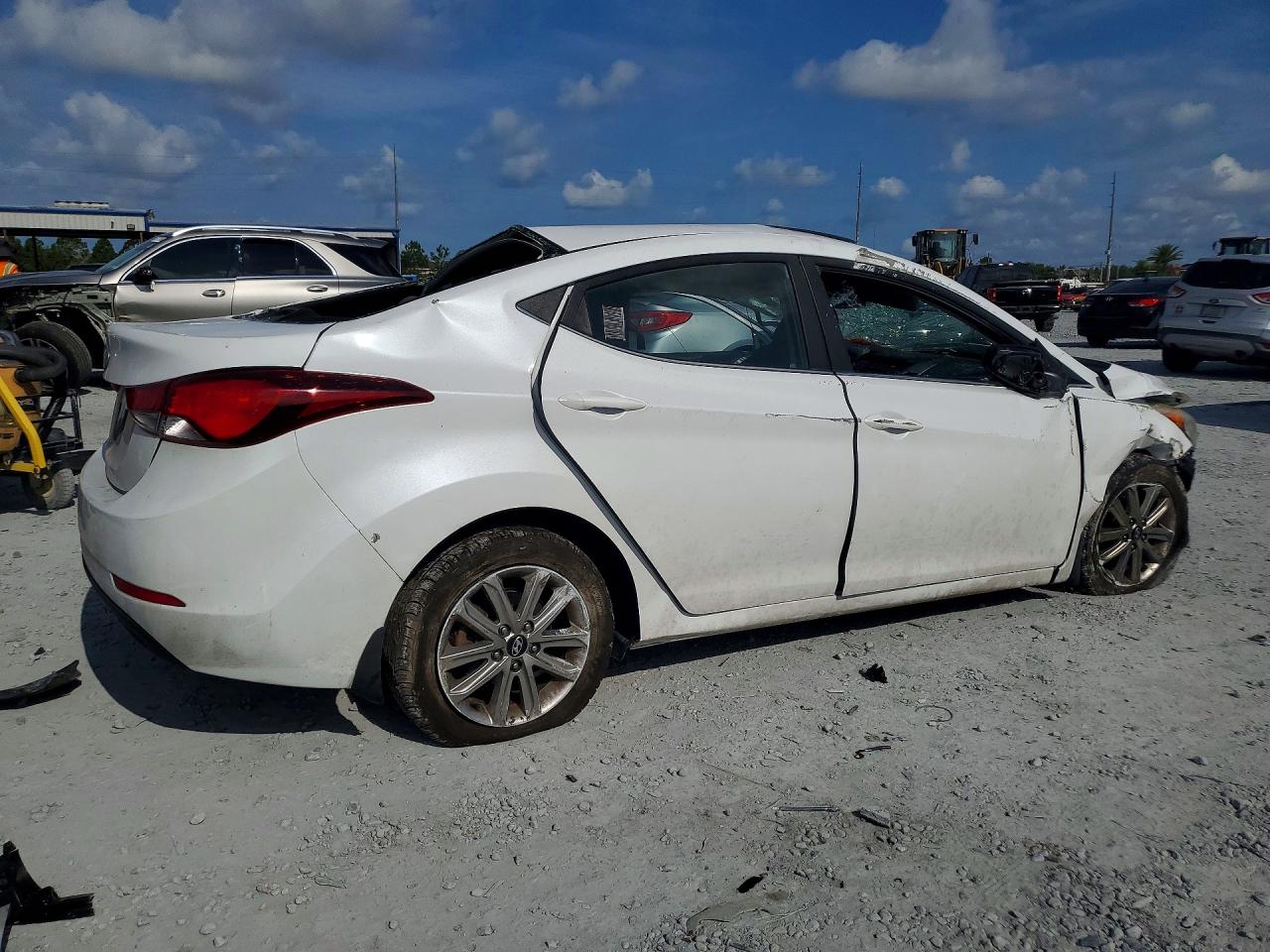 2015 HYUNDAI ELANTRA SE — снимка 3