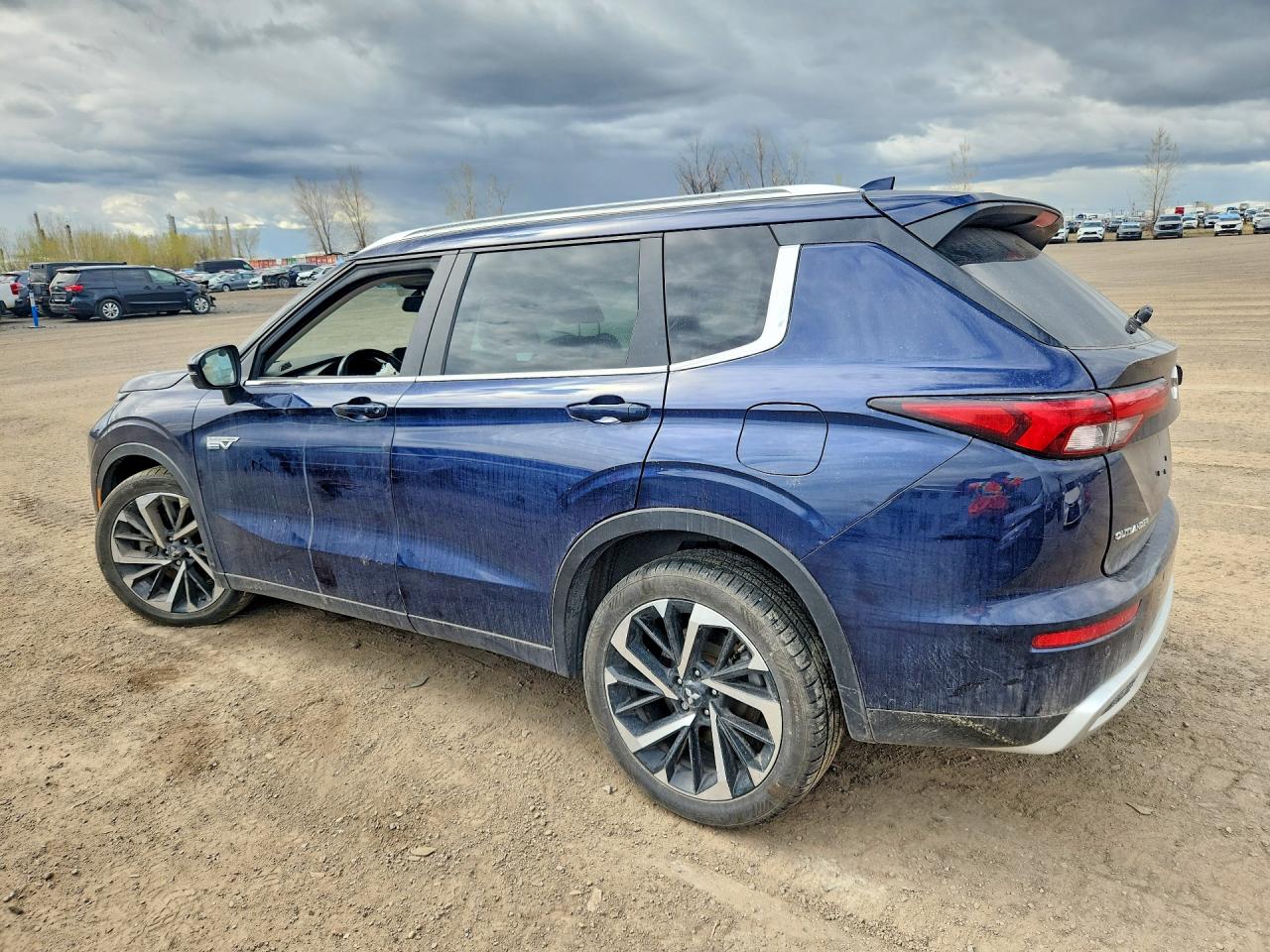 2023 MITSUBISHI OUTLANDER SE — снимка 2