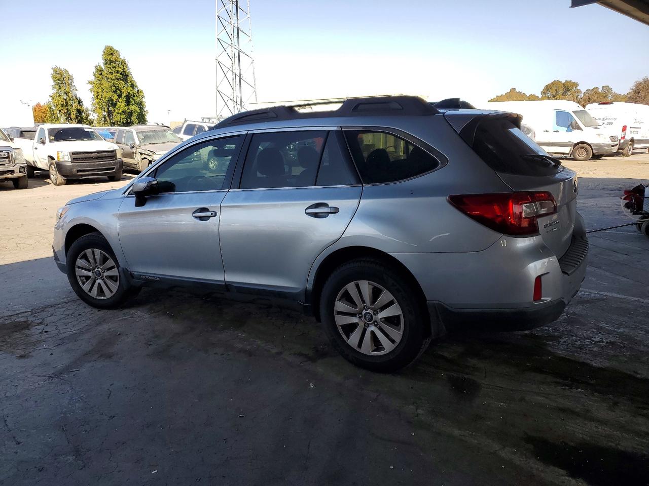 2017 SUBARU OUTBACK 2.5I PREMIUM — снимка 2