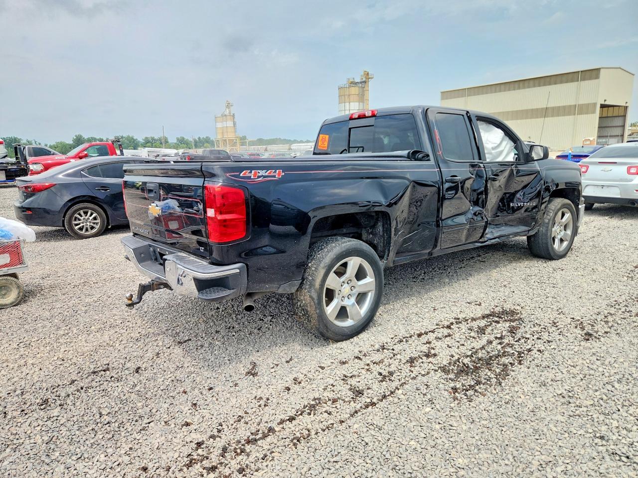 2015 CHEVROLET SILVERADO K1500 LT — снимка 3