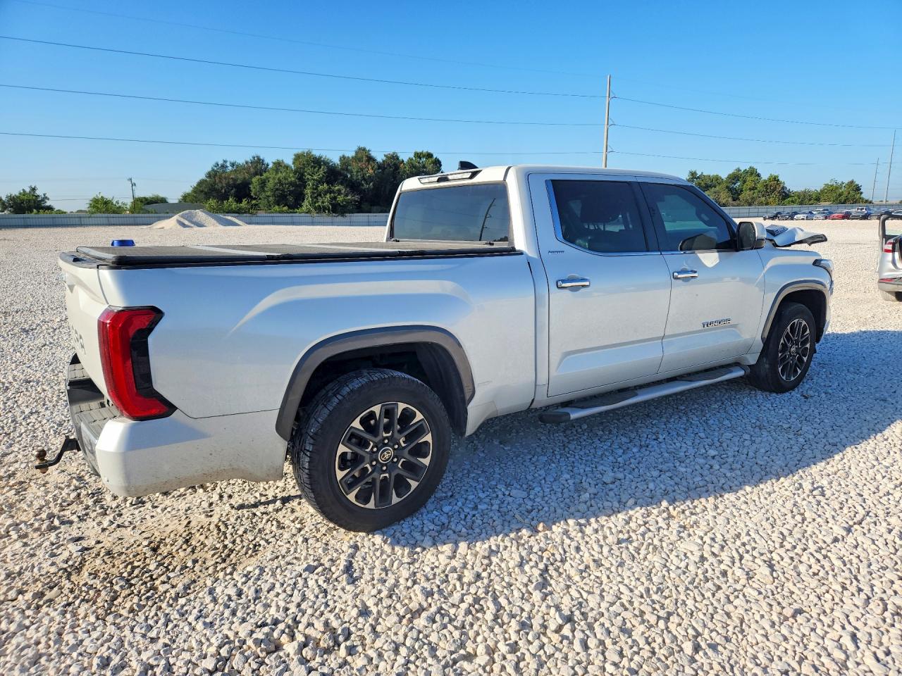2023 TOYOTA TUNDRA CREWMAX LIMITED — снимка 3