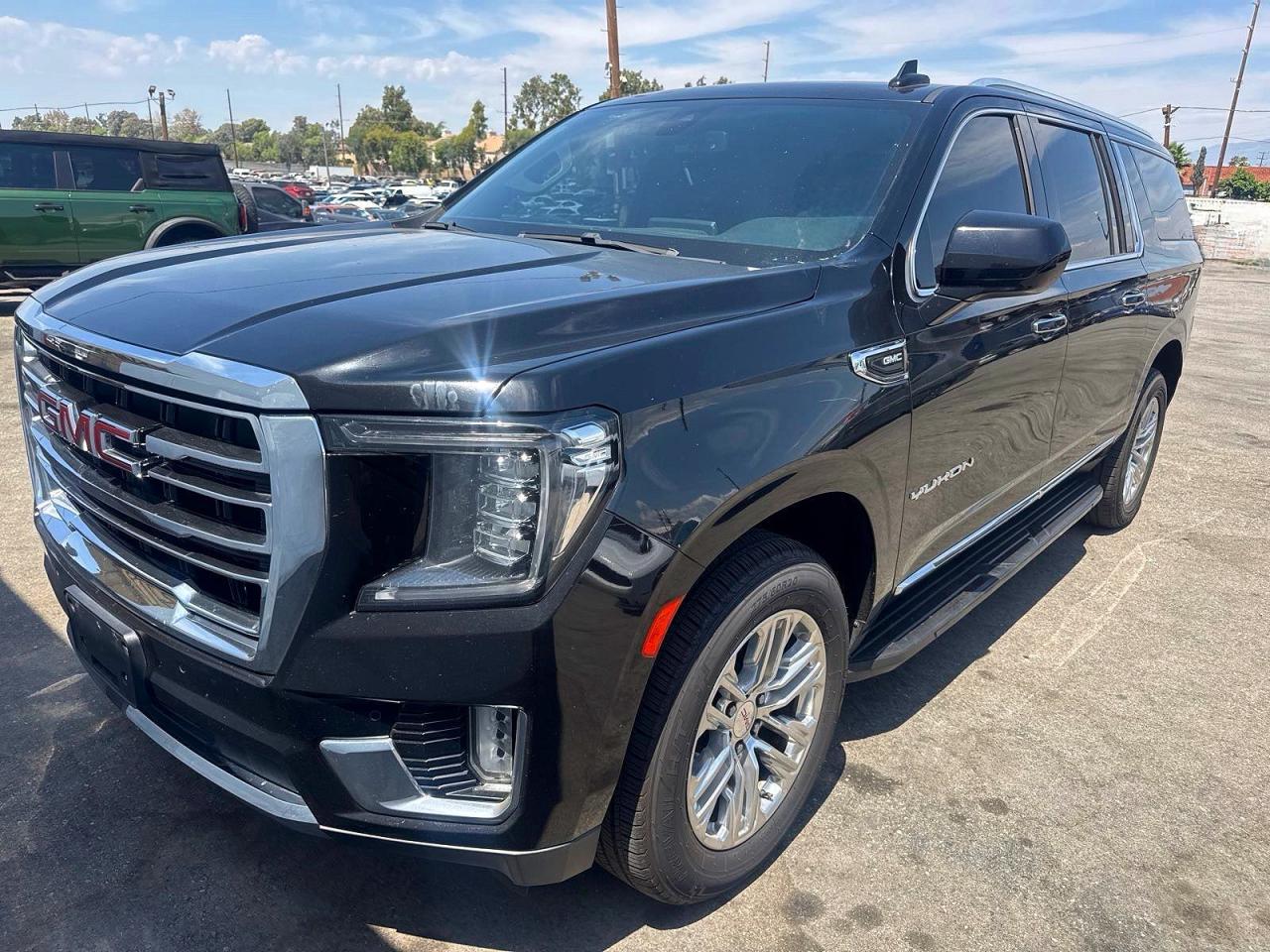 2021 GMC YUKON XL K1500 SLT