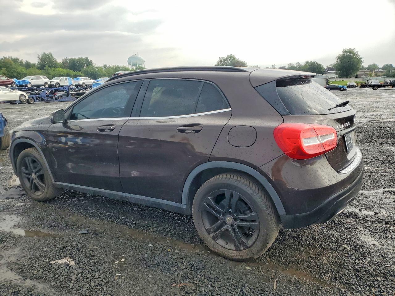 2015 MERCEDES-BENZ GLA 250 4MATIC — снимка 2