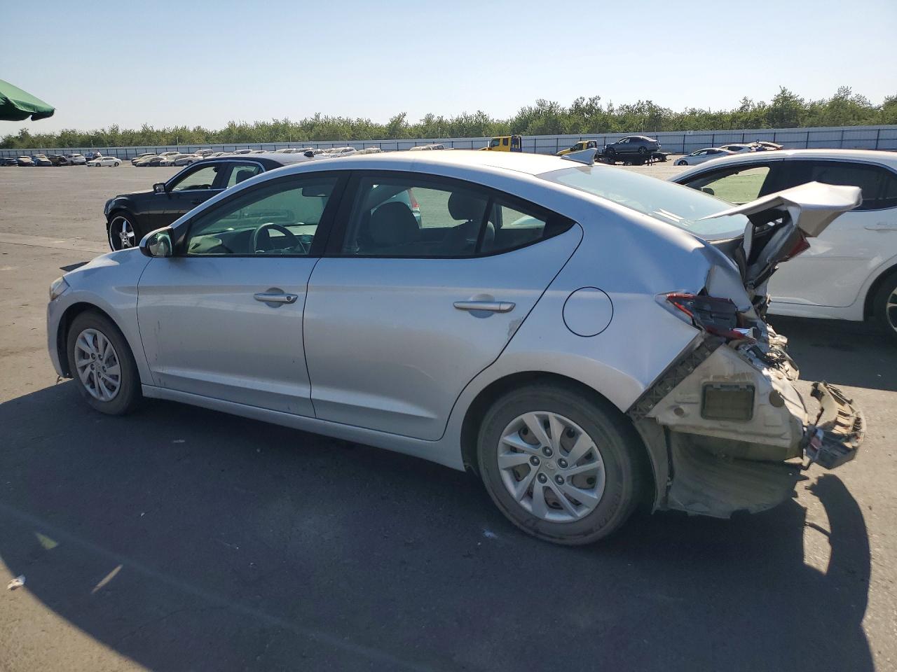 2017 HYUNDAI ELANTRA SE — снимка 2