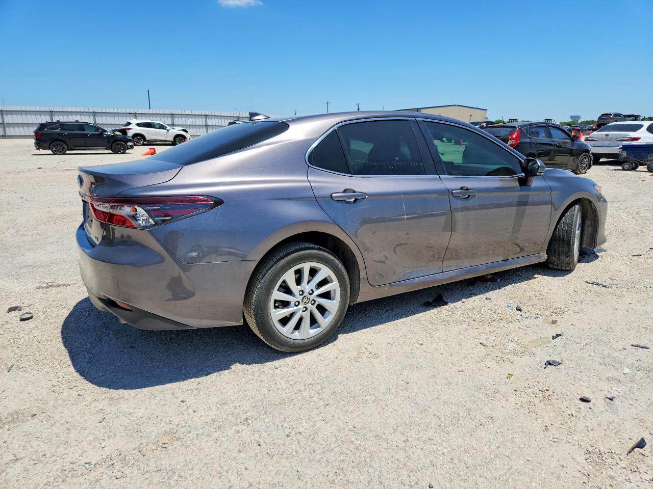 2024 TOYOTA CAMRY LE — снимка 3