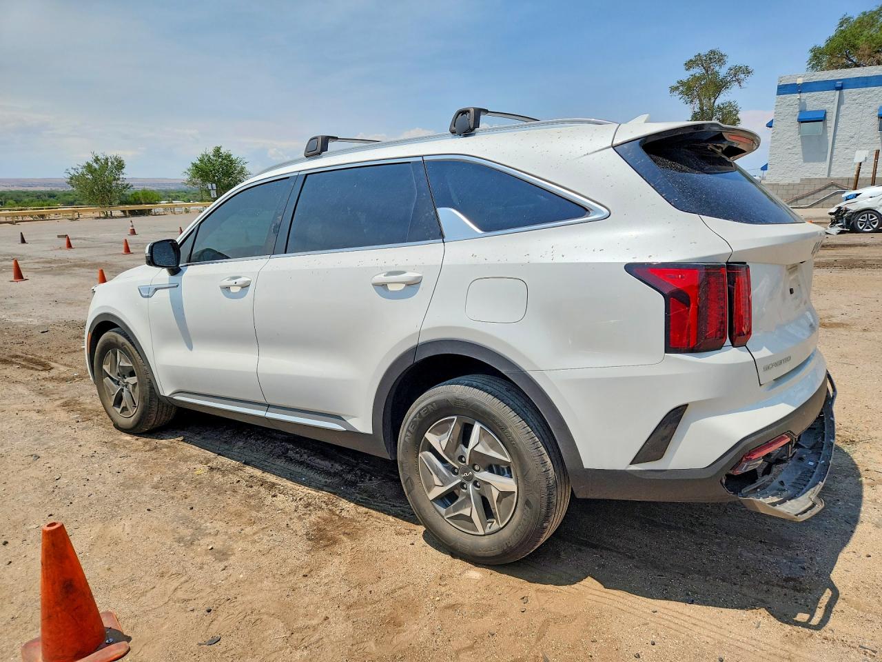 2023 KIA SORENTO EX — снимка 2