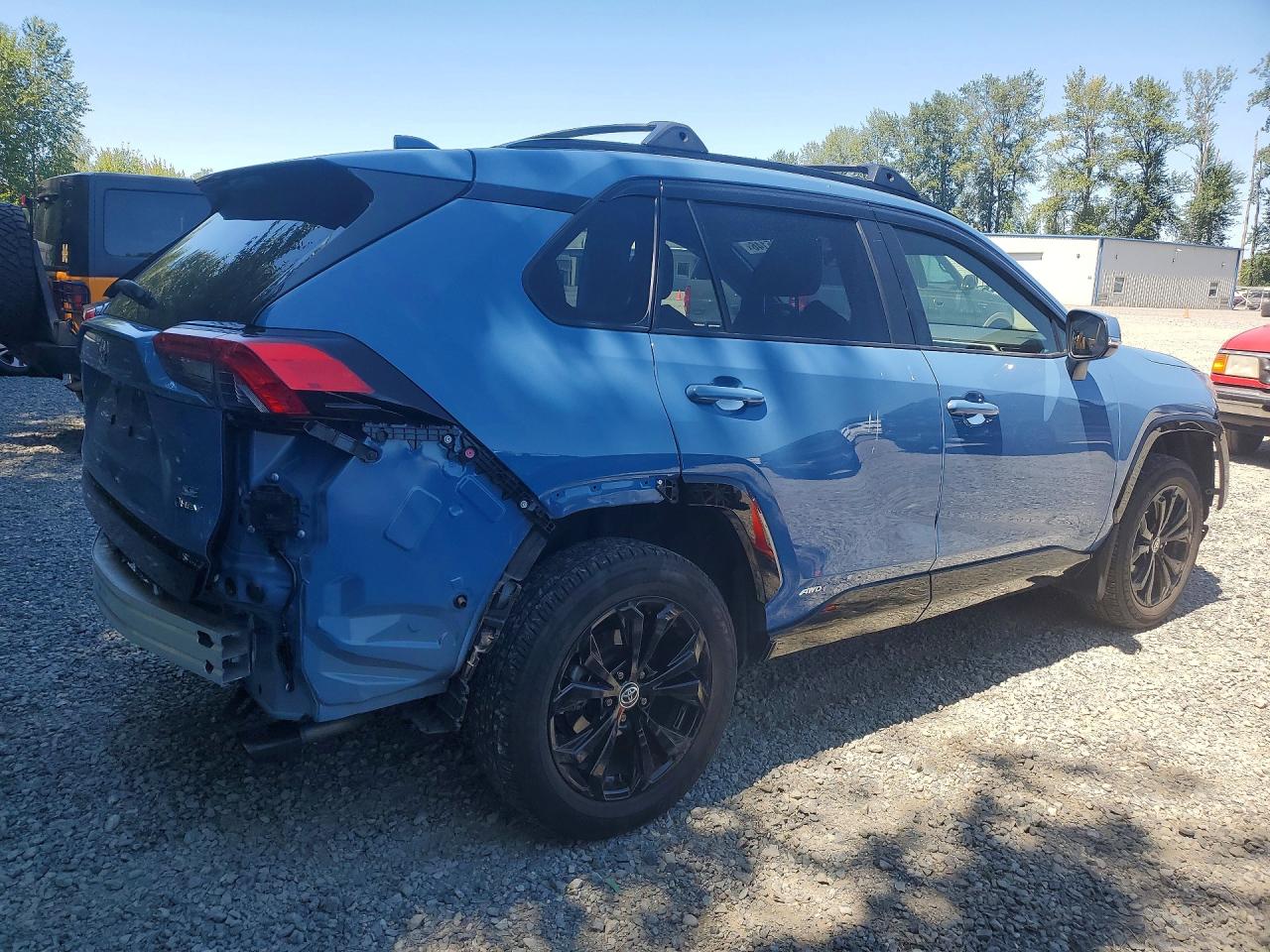 2025 TOYOTA RAV4 SE — снимка 3