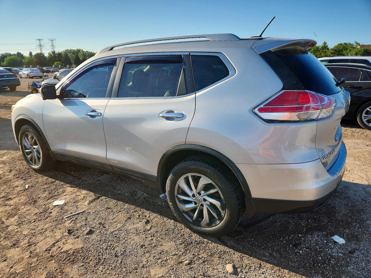 2015 NISSAN ROGUE SL — снимка 2