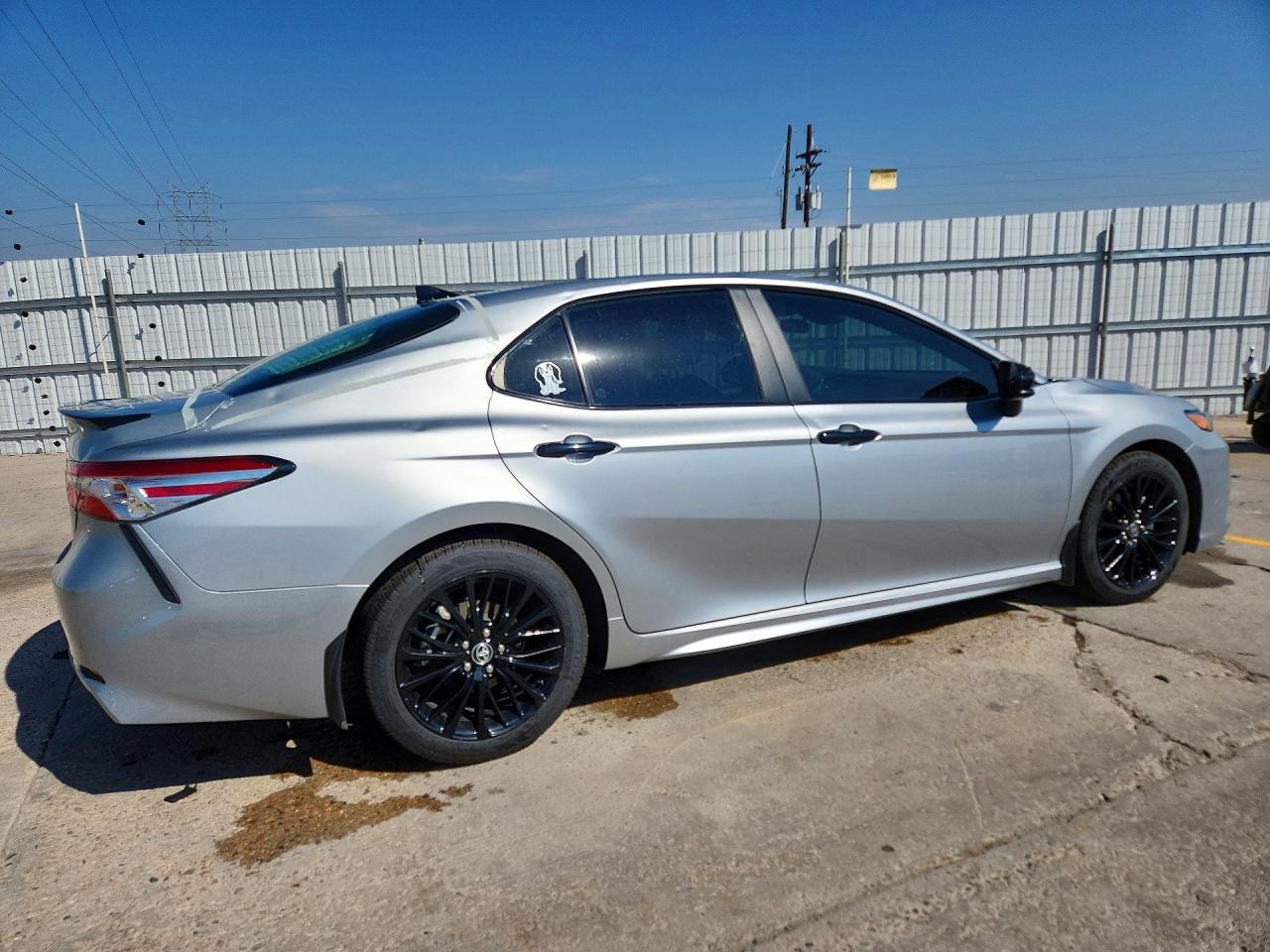 2020 TOYOTA CAMRY SE NIGHTSHADE — снимка 3