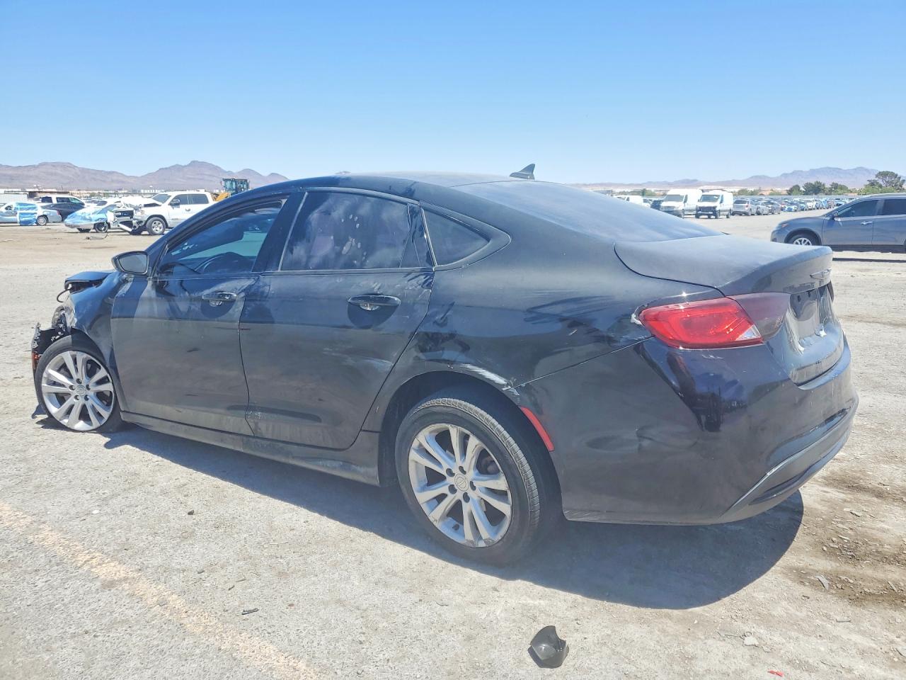 2016 CHRYSLER 200 LIMITED — снимка 2