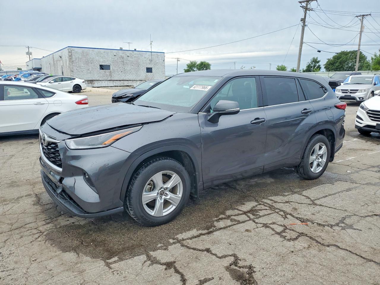 2021 TOYOTA HIGHLANDER LE