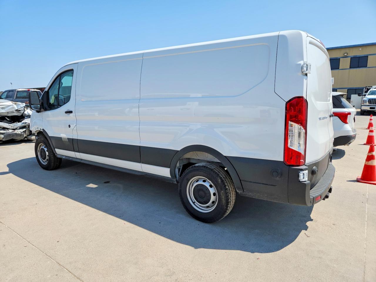 2025 FORD TRANSIT T-150 — снимка 2